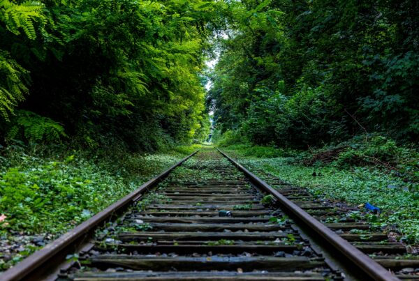 eisenbahn fahrte gerade 34950